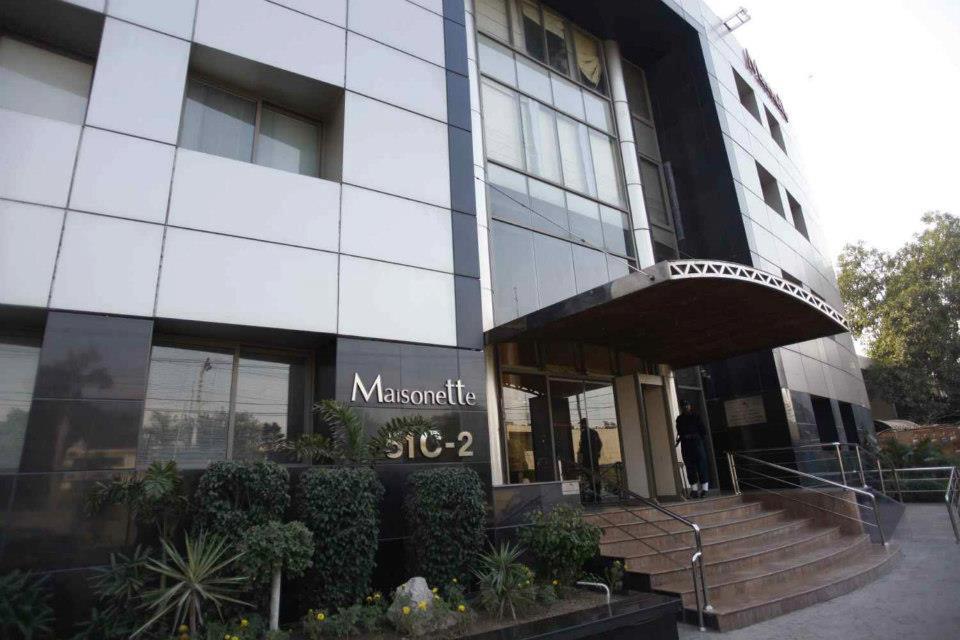 Maisonette Hotel & Apartments 라호르 외부 사진